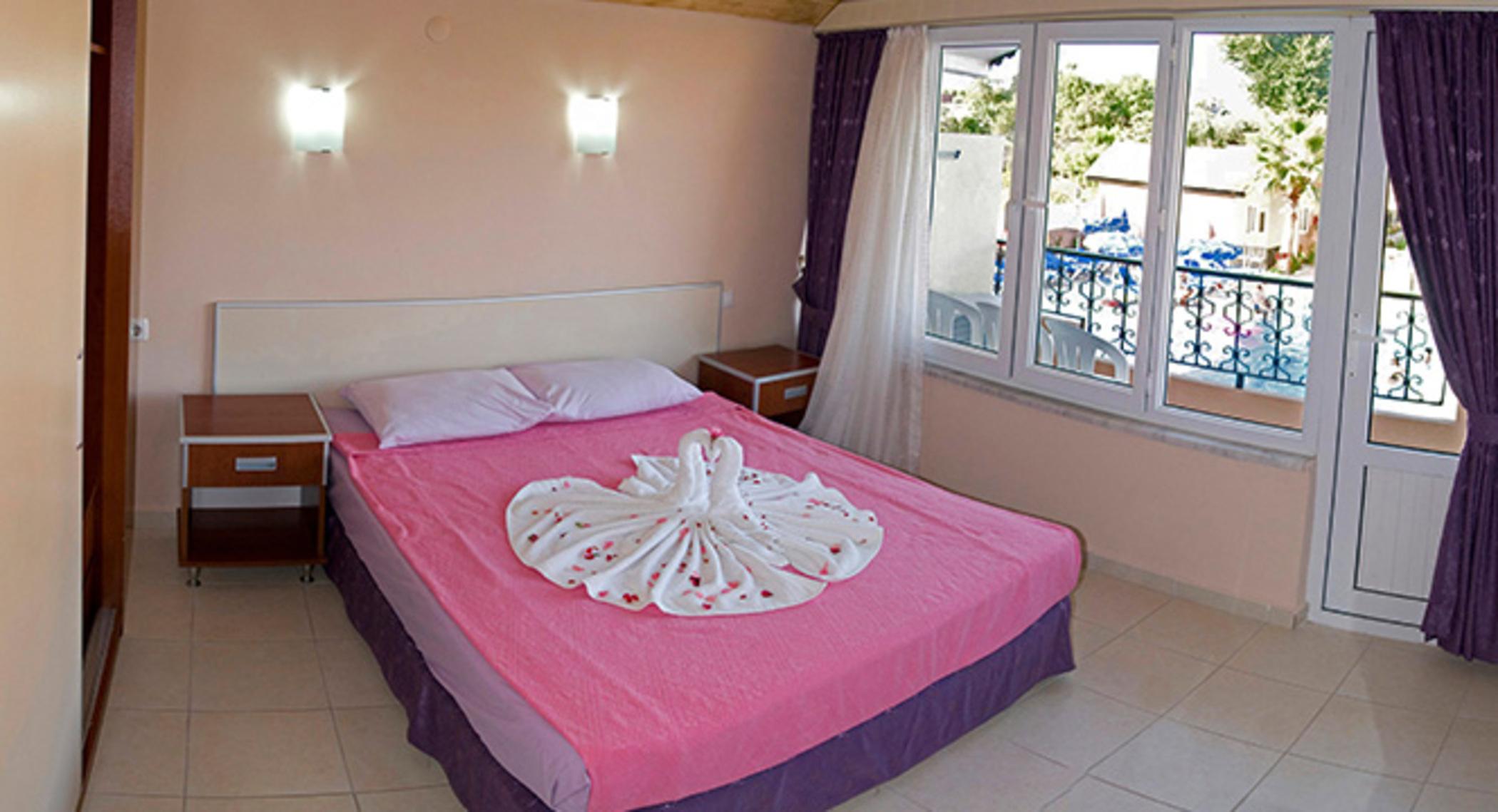 Otel Sayanora 4*