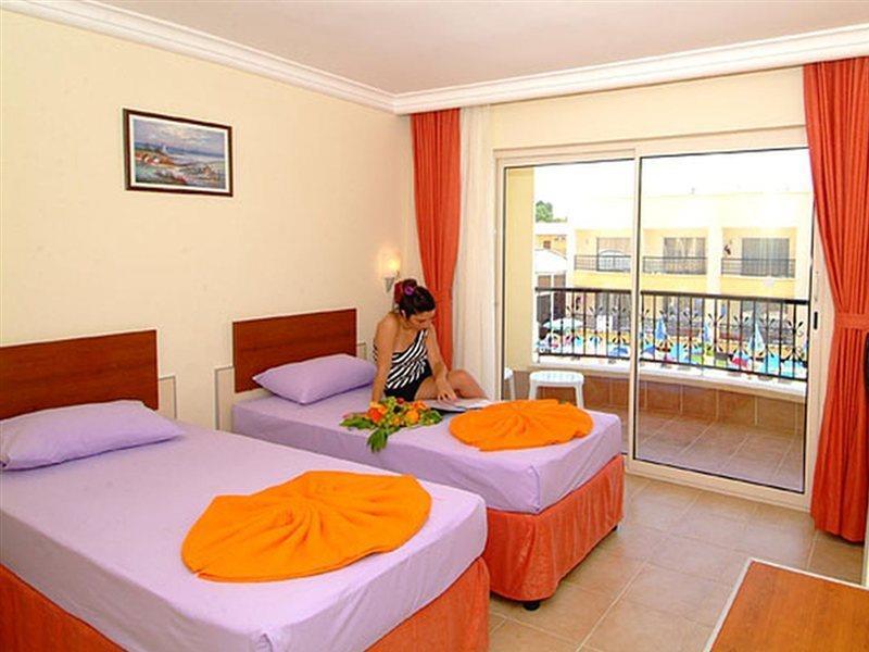 Otel Sayanora